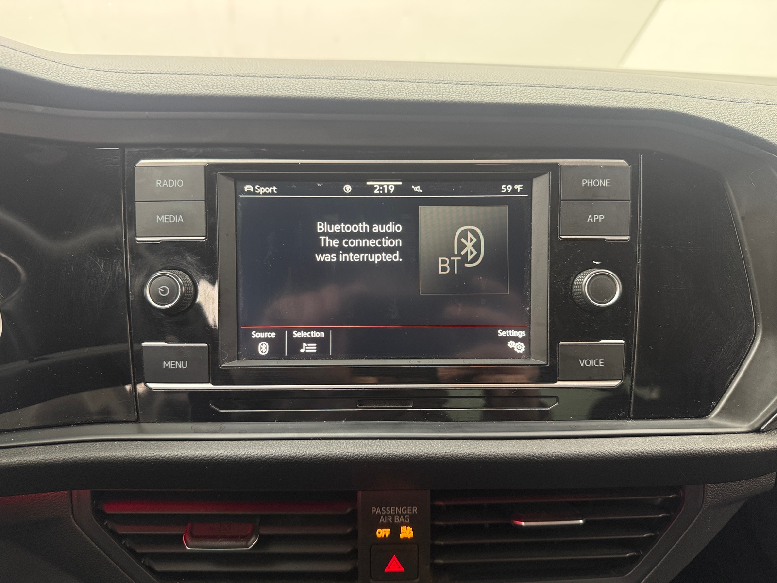 Thumbnail: 2021 Volkswagen Jetta - 4