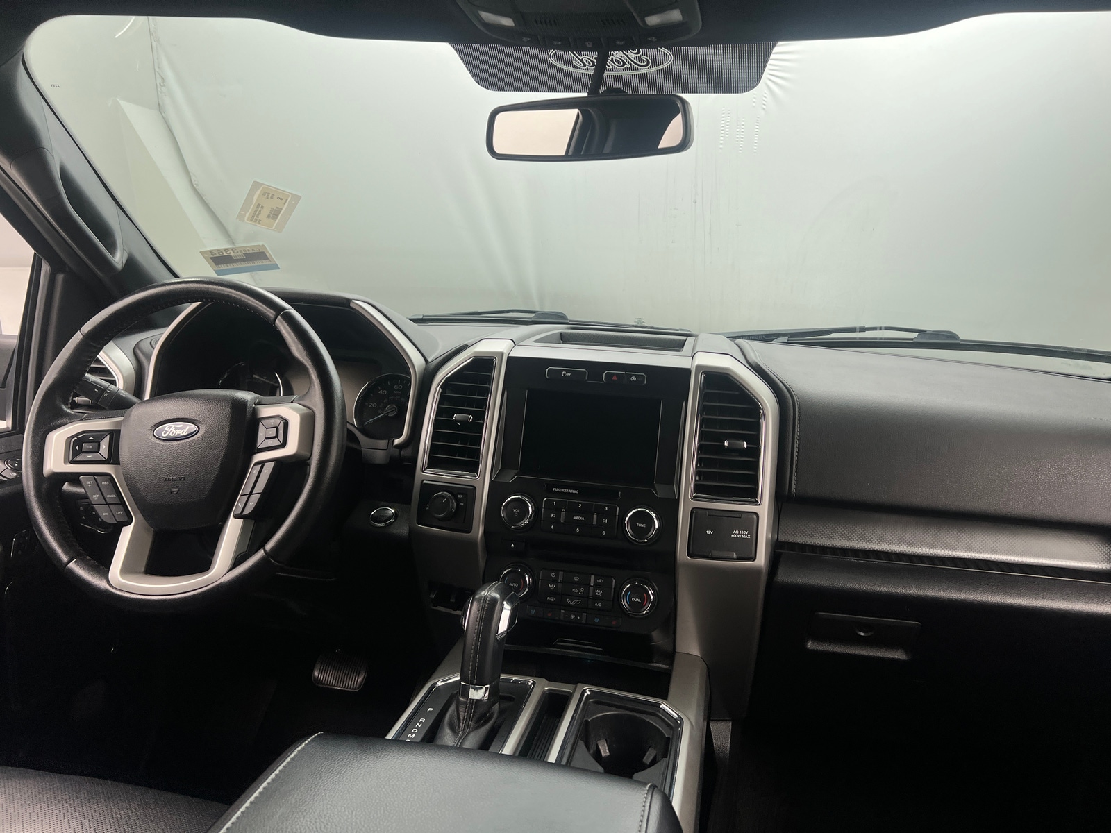 Thumbnail: 2017 Ford Econoline - 3