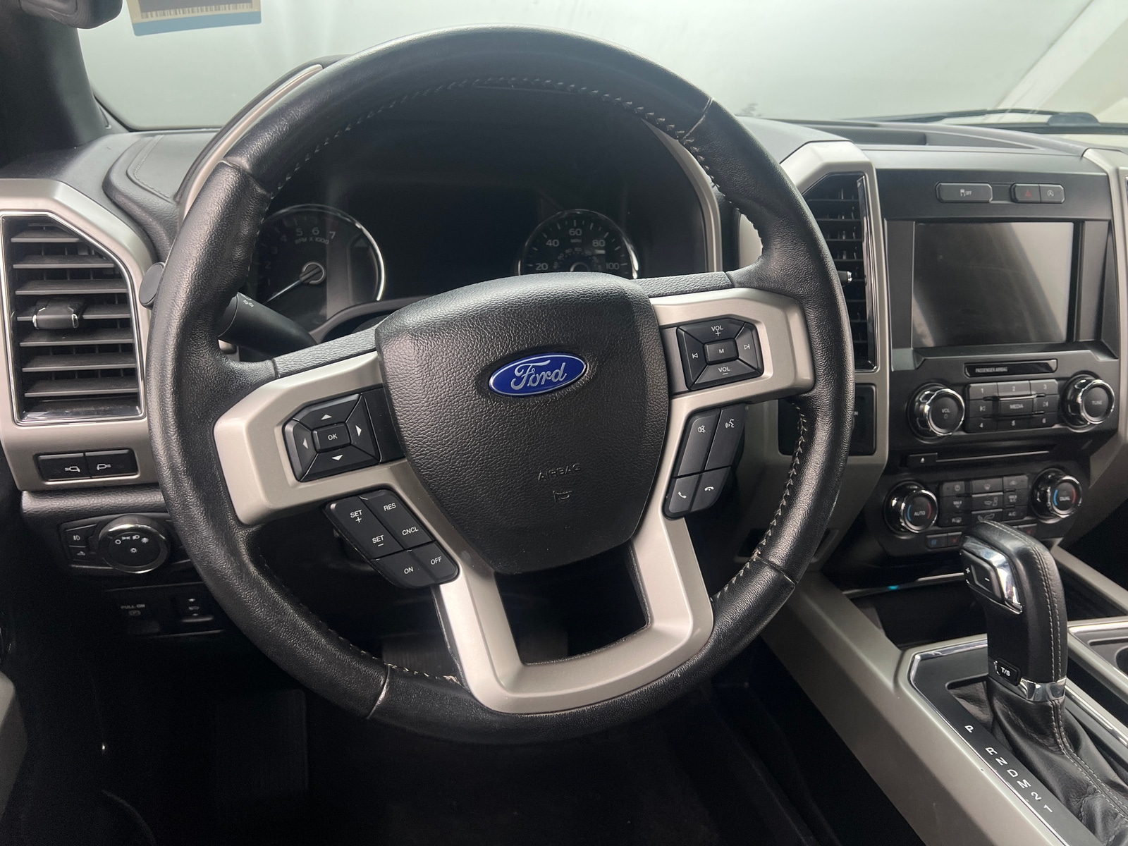 Thumbnail: 2017 Ford Econoline - 5