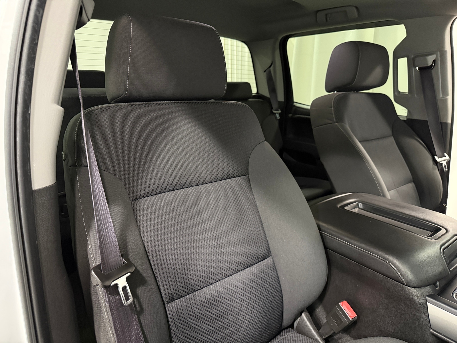 Thumbnail: 2015 Chevrolet Silverado 1500 - 2