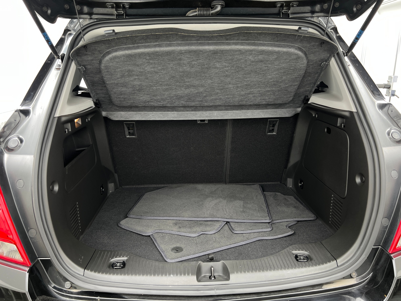 Thumbnail: 2020 Chevrolet Trax - 7