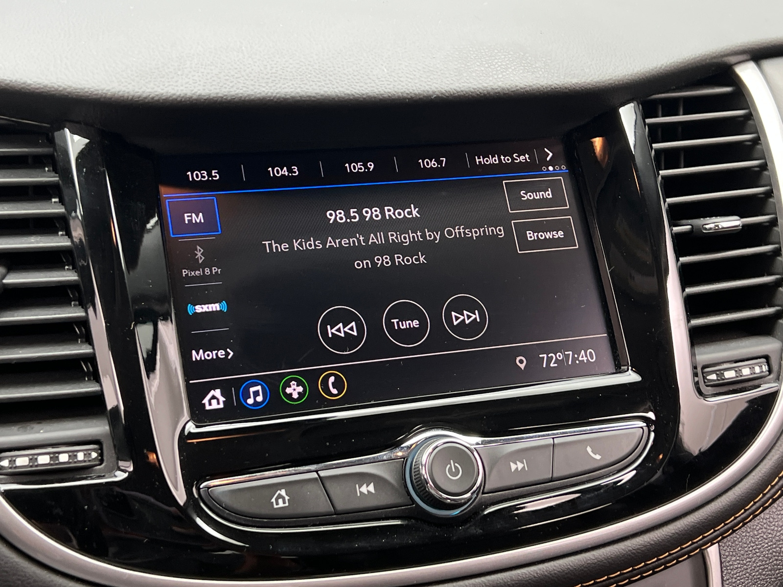 Thumbnail: 2020 Chevrolet Trax - 4