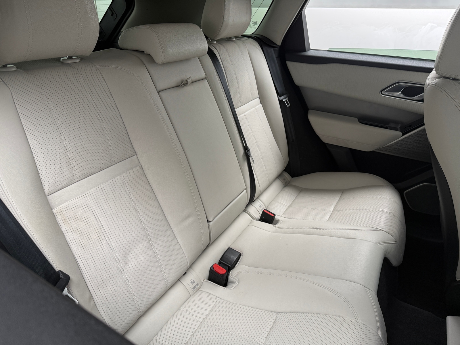 Thumbnail: 2021 Land Rover Range Rover Velar - 5