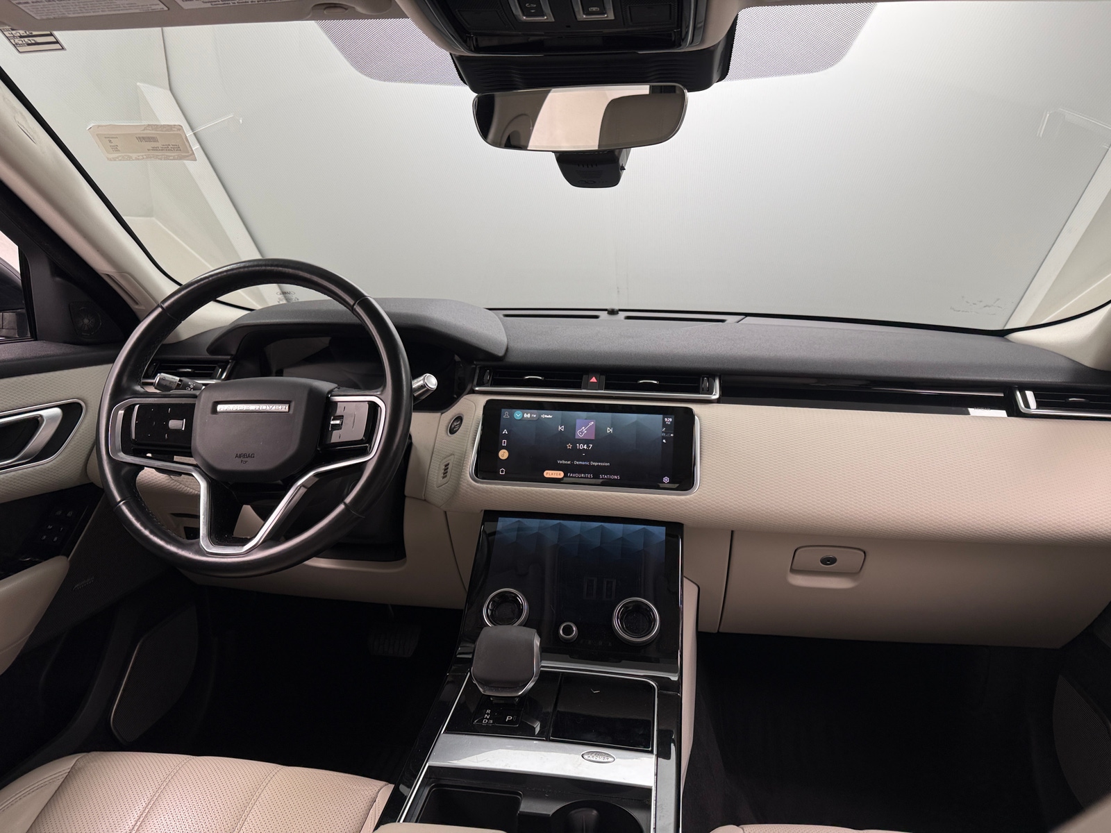 Thumbnail: 2021 Land Rover Range Rover Velar - 2