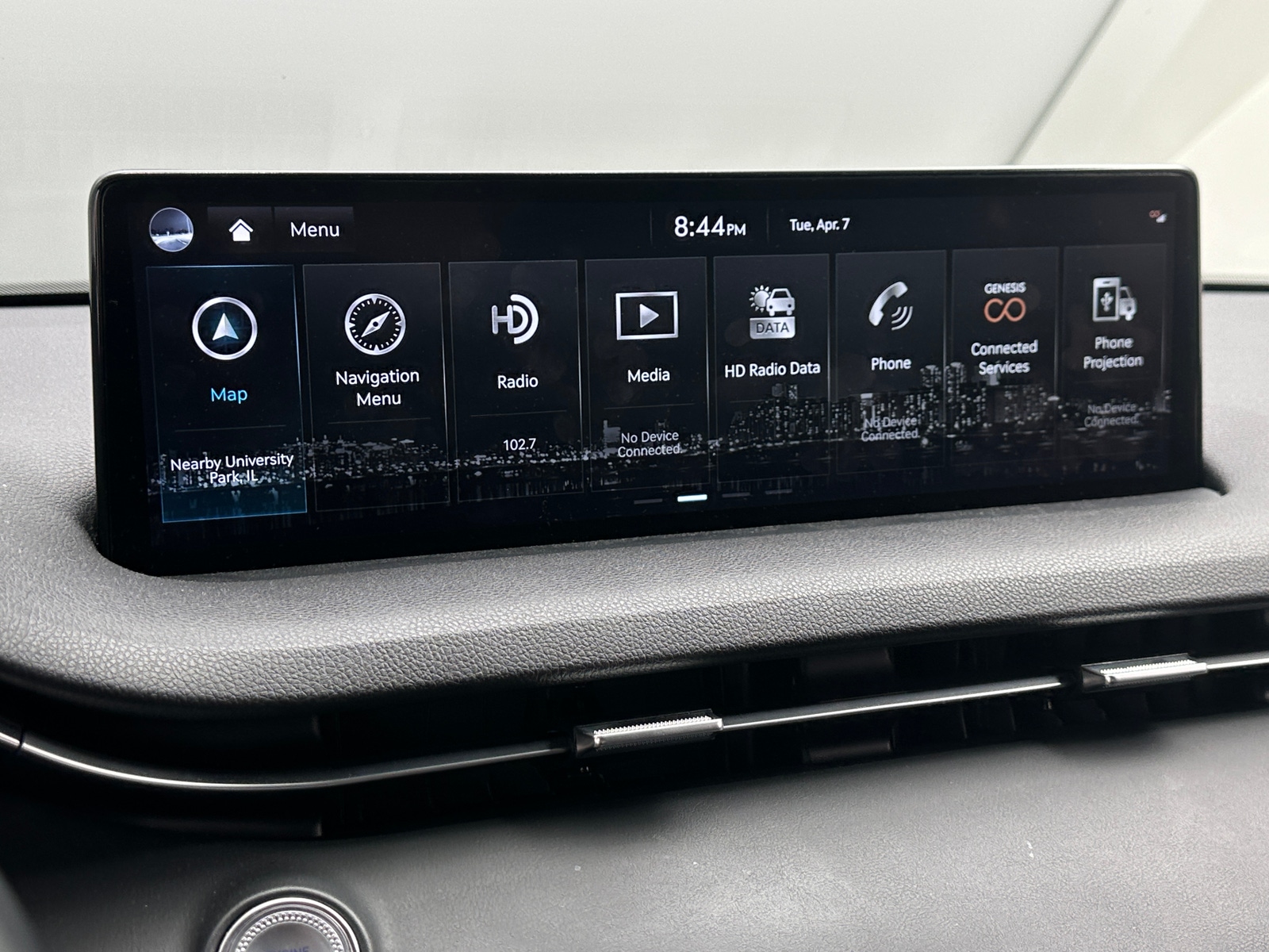 Thumbnail: 2023 Genesis GV70 - 3