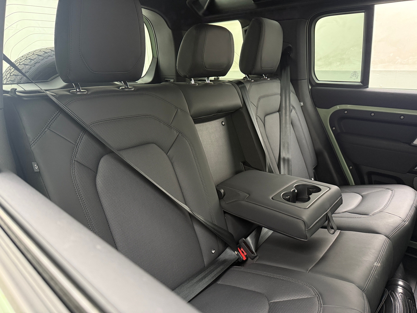 Thumbnail: 2023 Land Rover Defender - 5