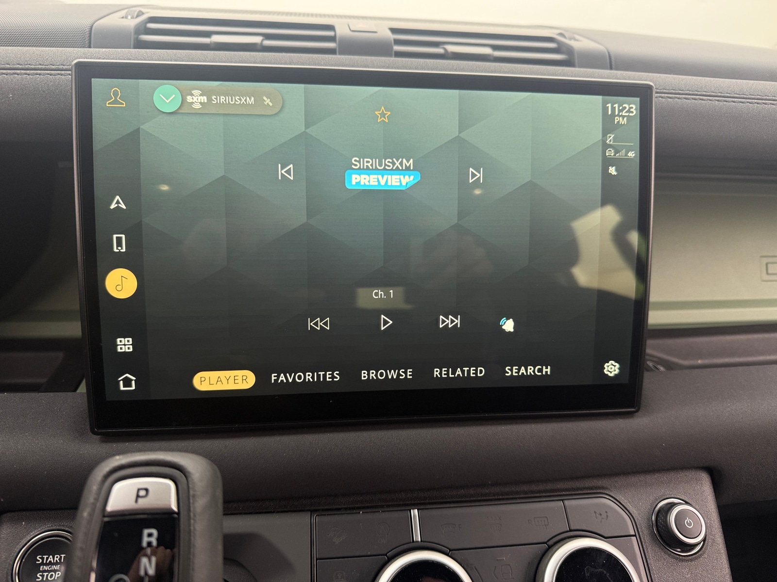 Thumbnail: 2023 Land Rover Defender - 3