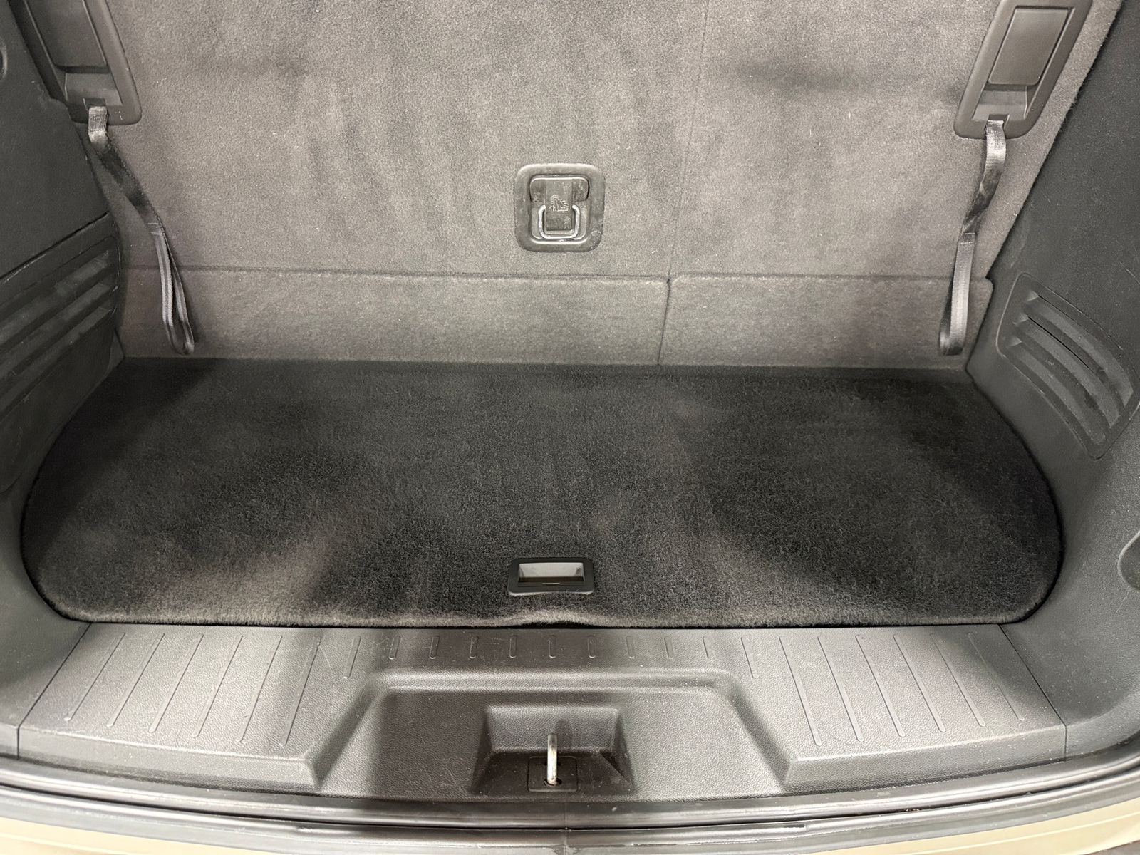 Thumbnail: 2017 Chevrolet Traverse - 6