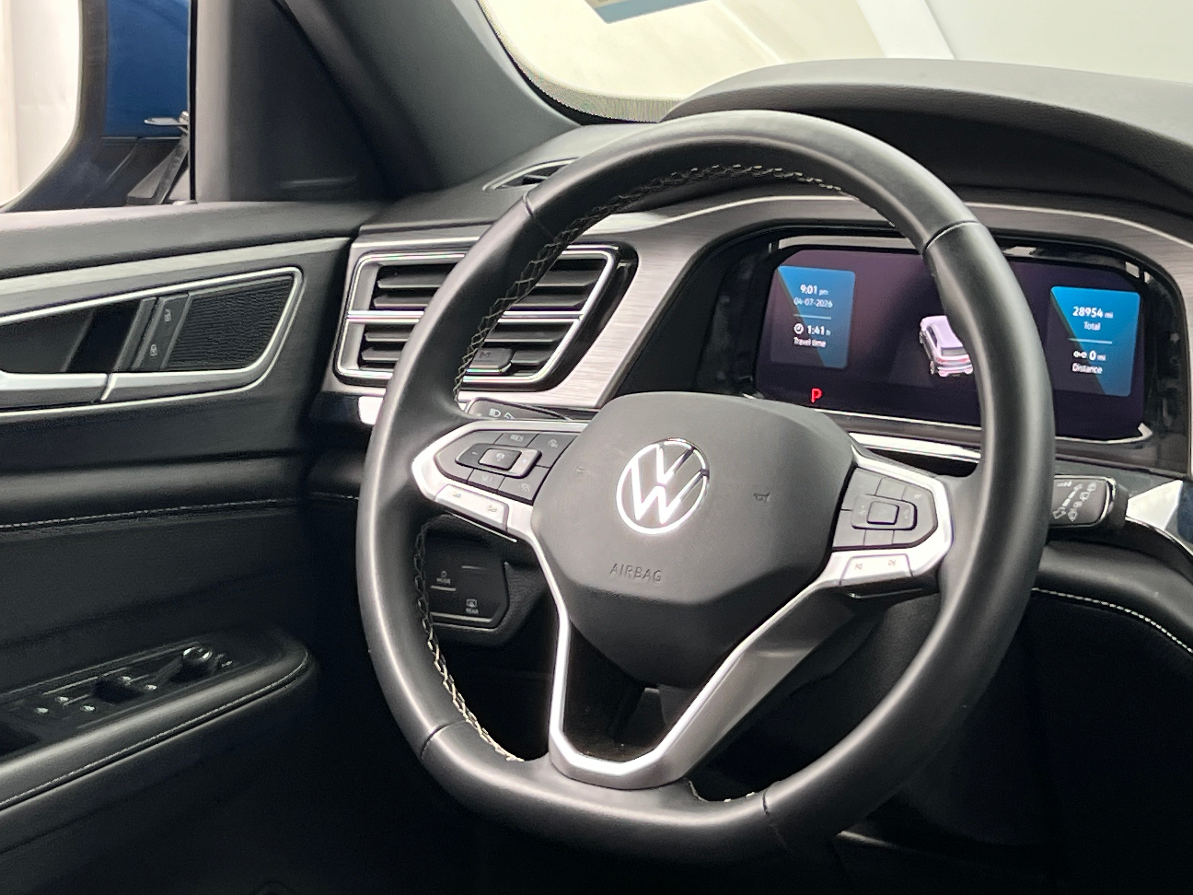 Thumbnail: 2025 Volkswagen Atlas - 4