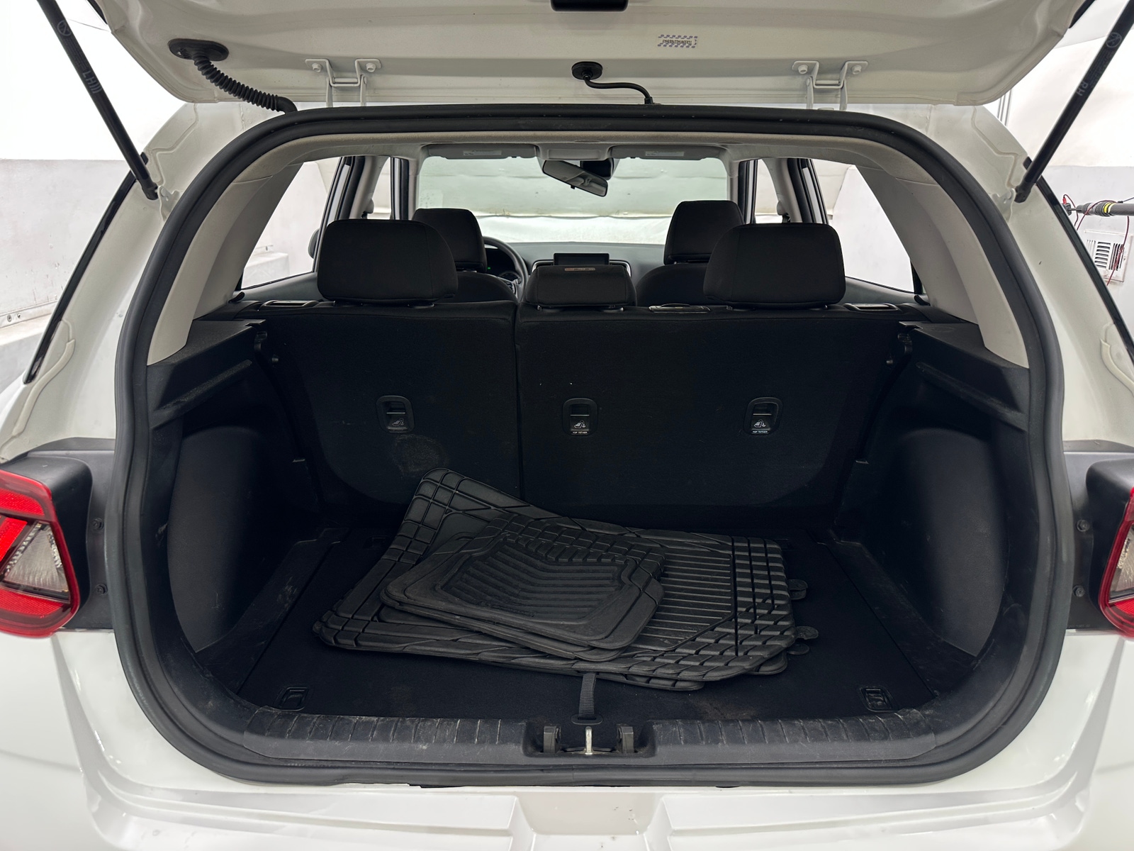 Thumbnail: 2021 Hyundai Venue - 7