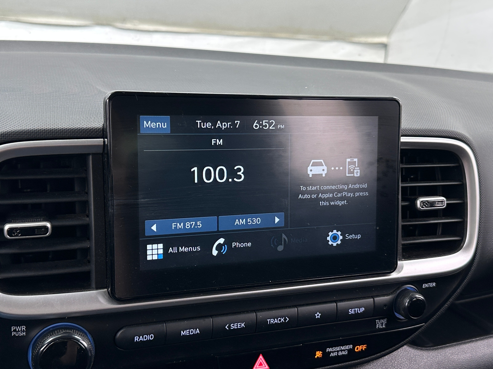 Thumbnail: 2021 Hyundai Venue - 4