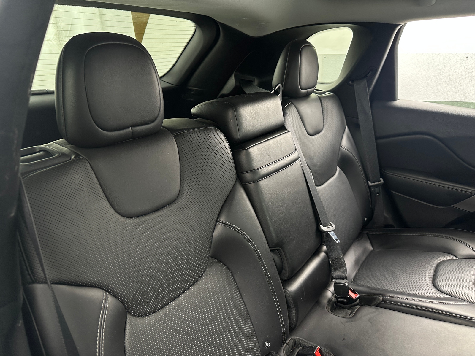 Thumbnail: 2019 Jeep Cherokee - 5