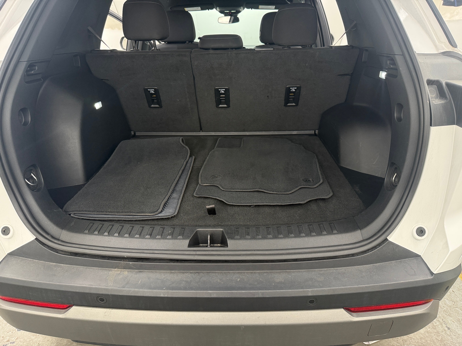 Thumbnail: 2025 Chevrolet Equinox - 7