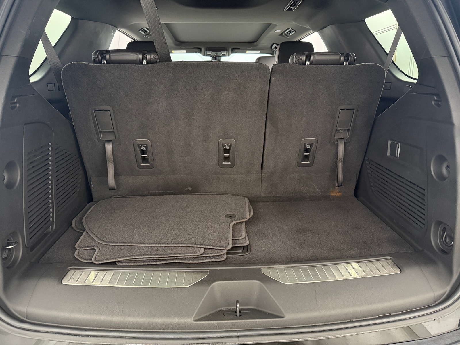 Thumbnail: 2021 Chevrolet Tahoe - 6