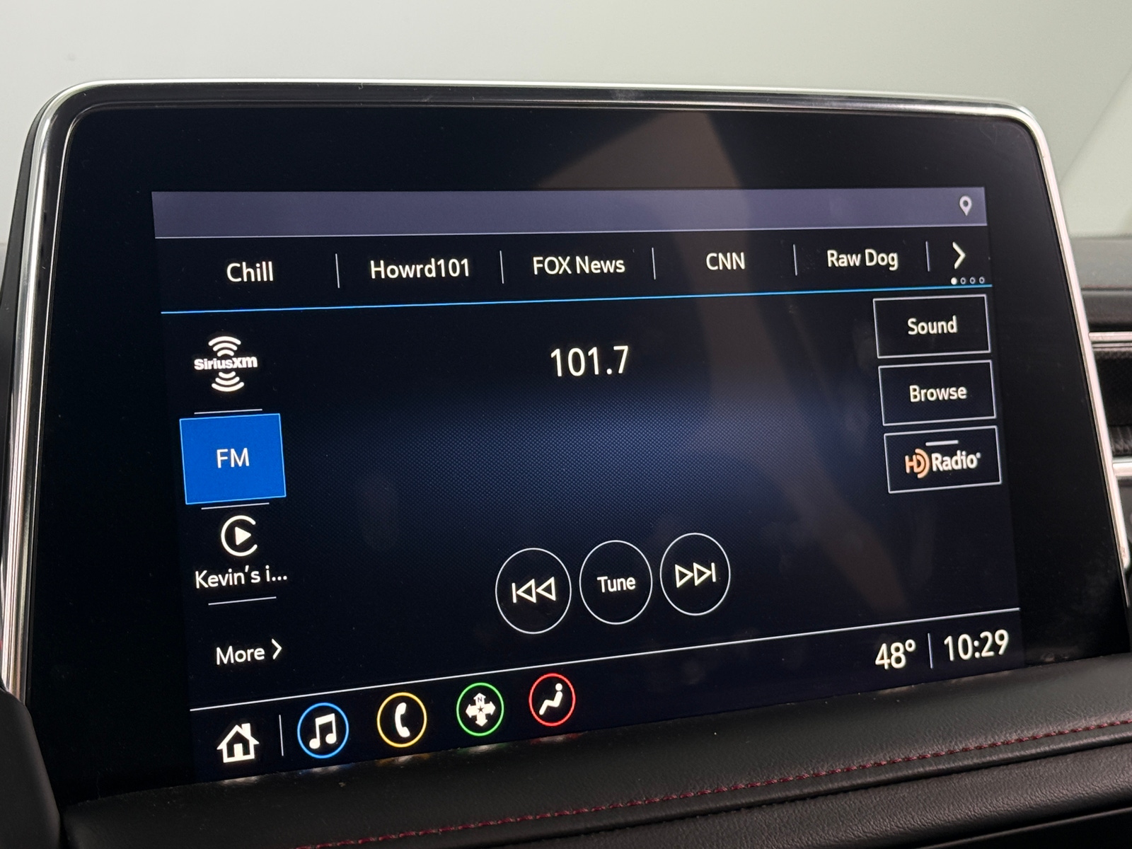 Thumbnail: 2021 Chevrolet Tahoe - 3