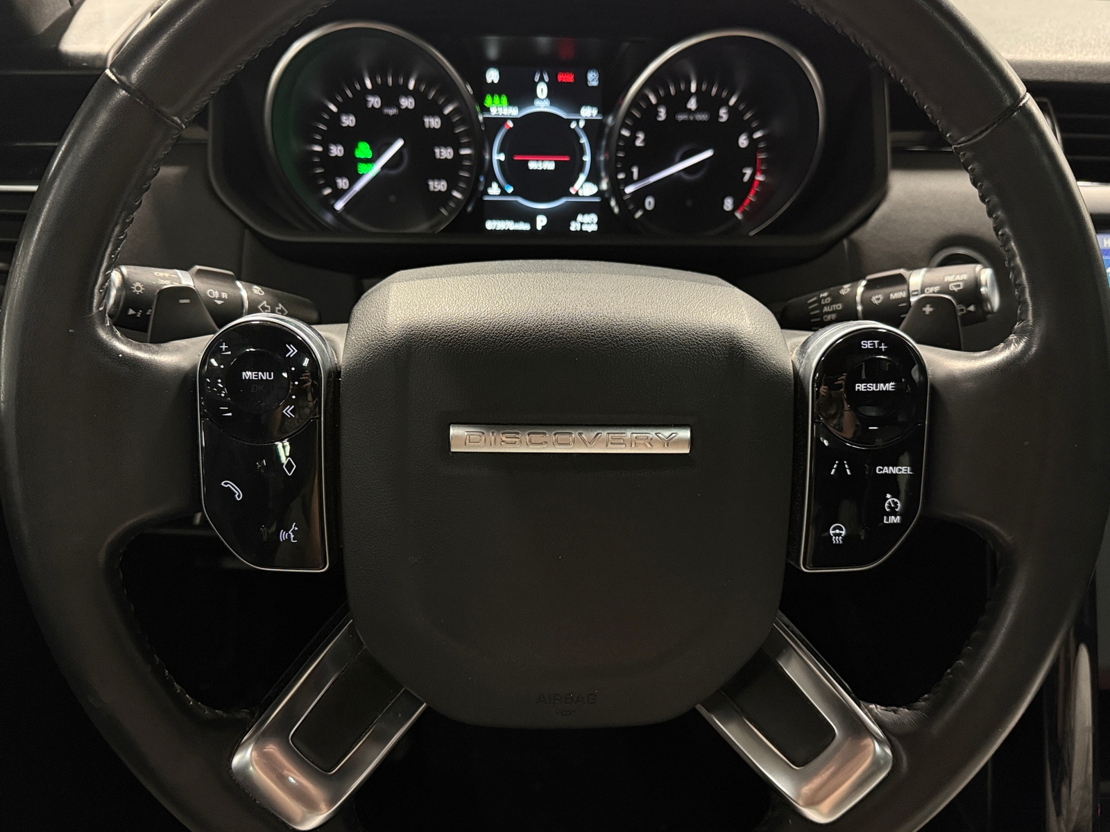 Thumbnail: 2020 Land Rover Discovery - 4