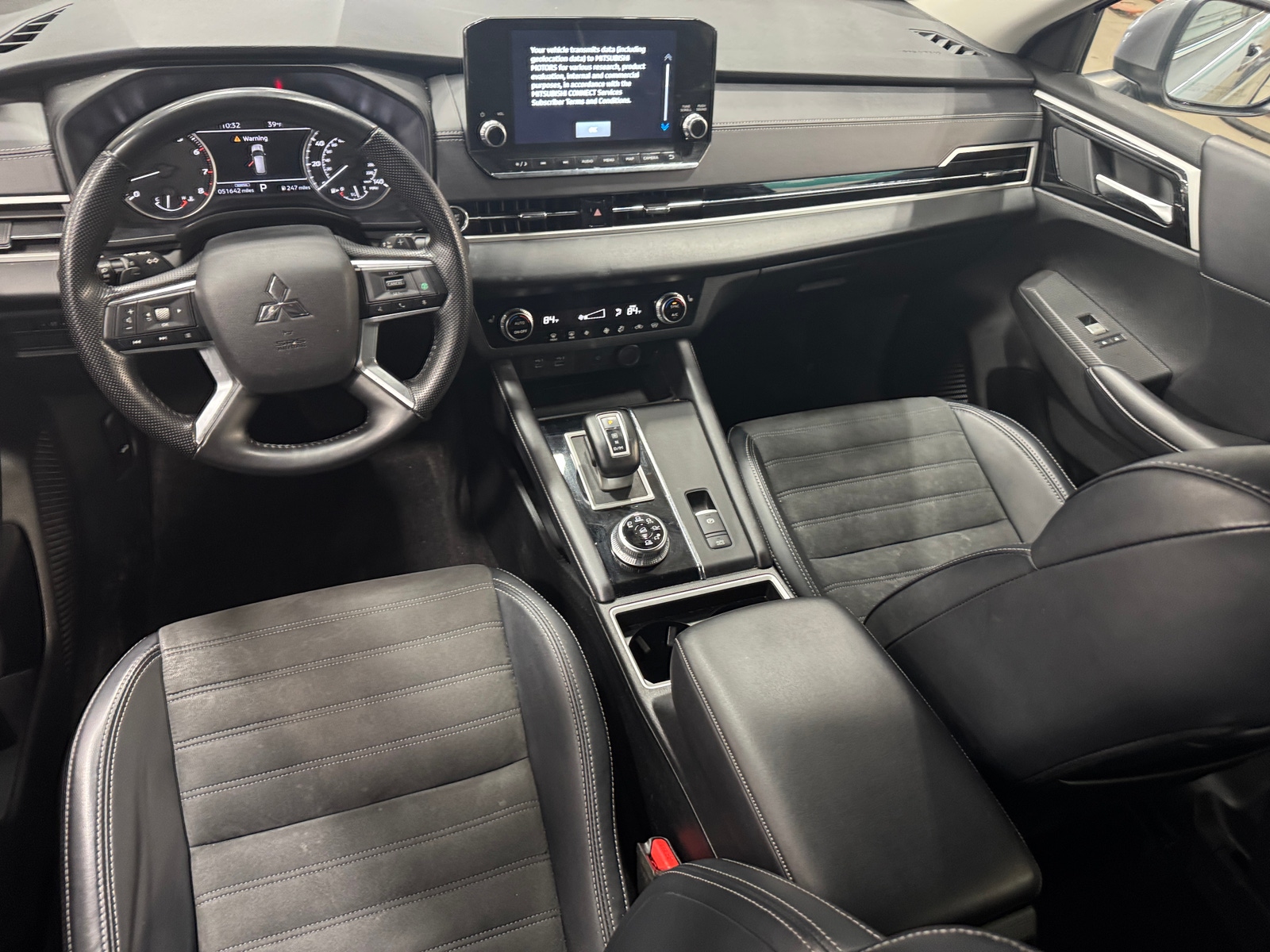 Thumbnail: 2024 Mitsubishi Outlander - 2