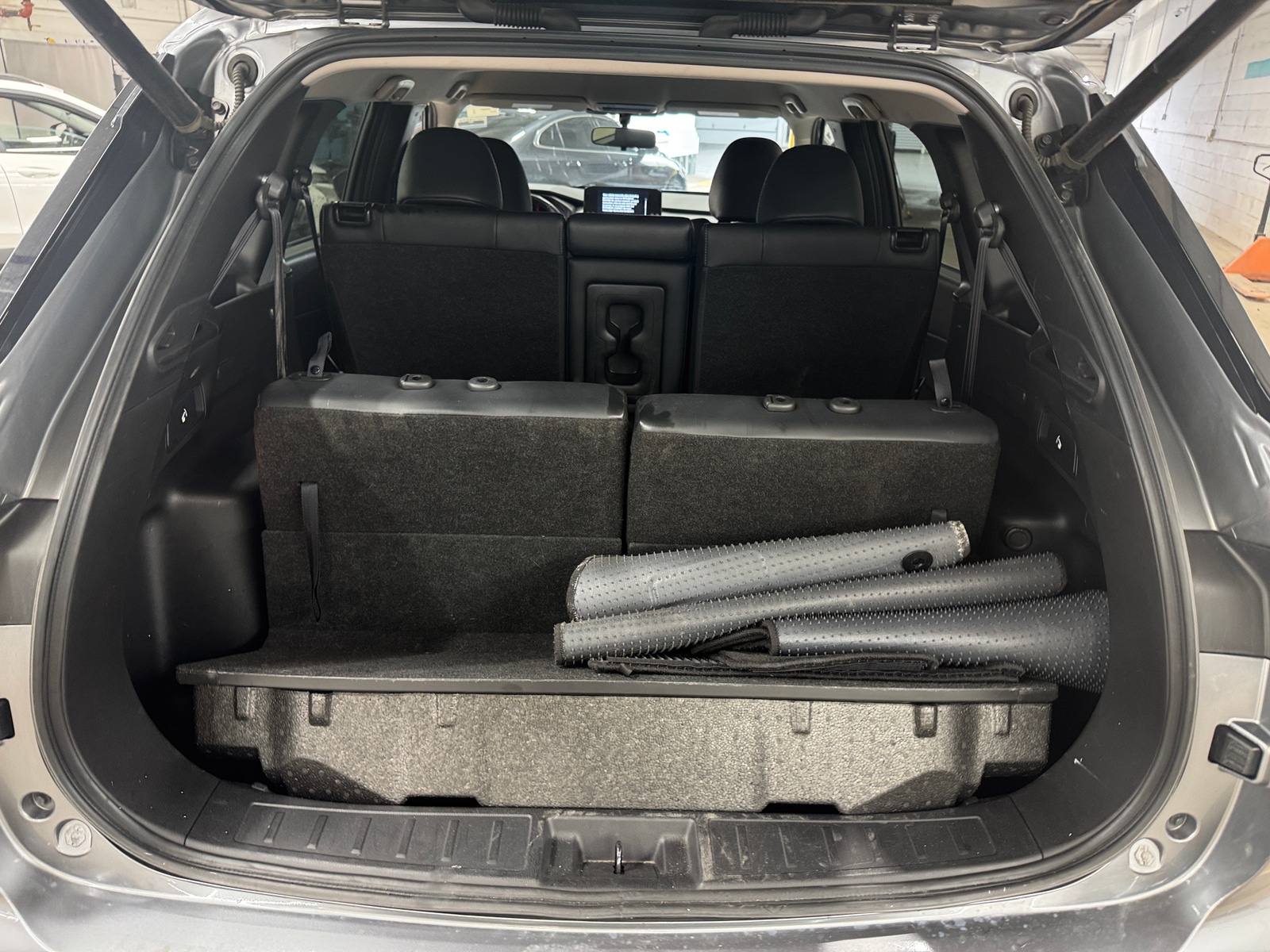 Thumbnail: 2024 Mitsubishi Outlander - 6