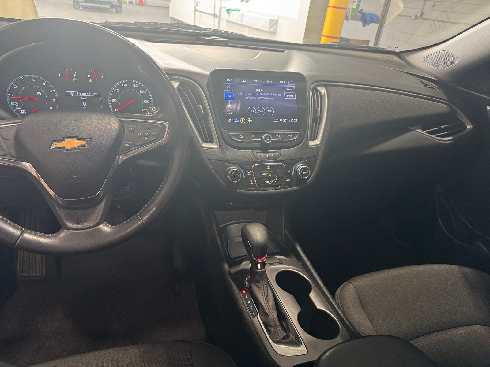 Thumbnail: 2021 Chevrolet Malibu - 3
