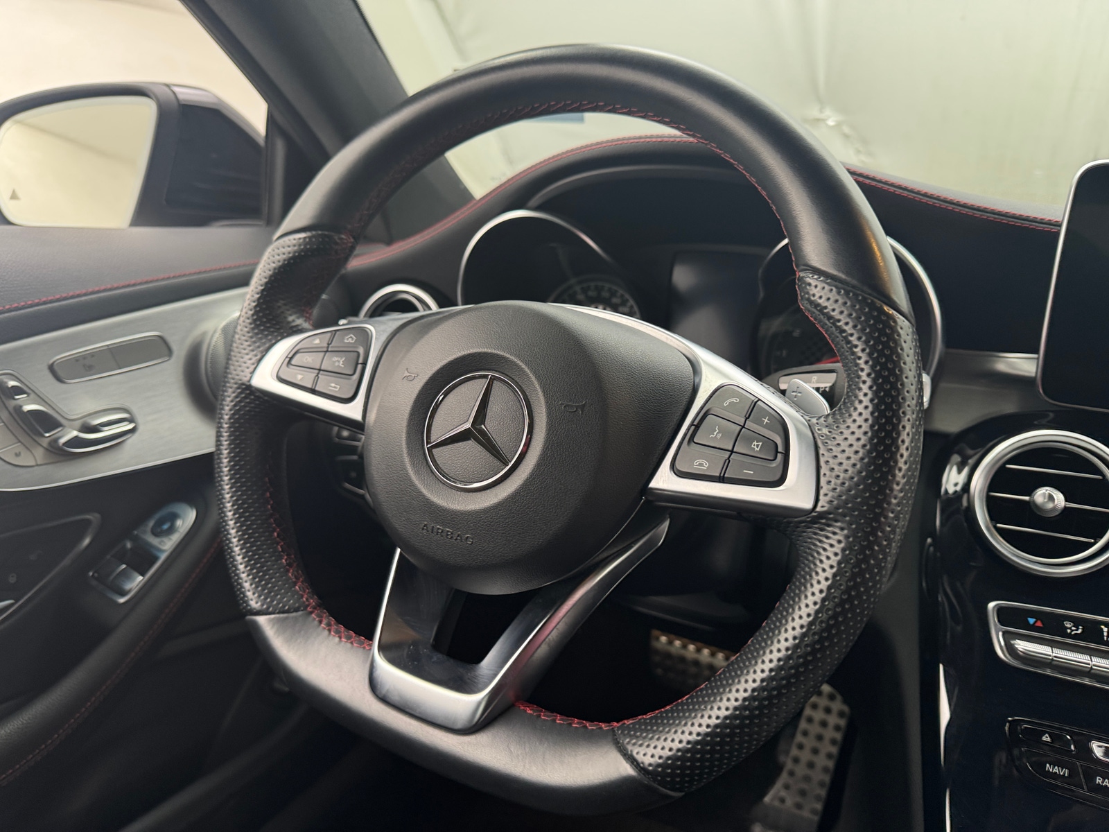 Thumbnail: 2017 Mercedes-Benz C-Class - 3