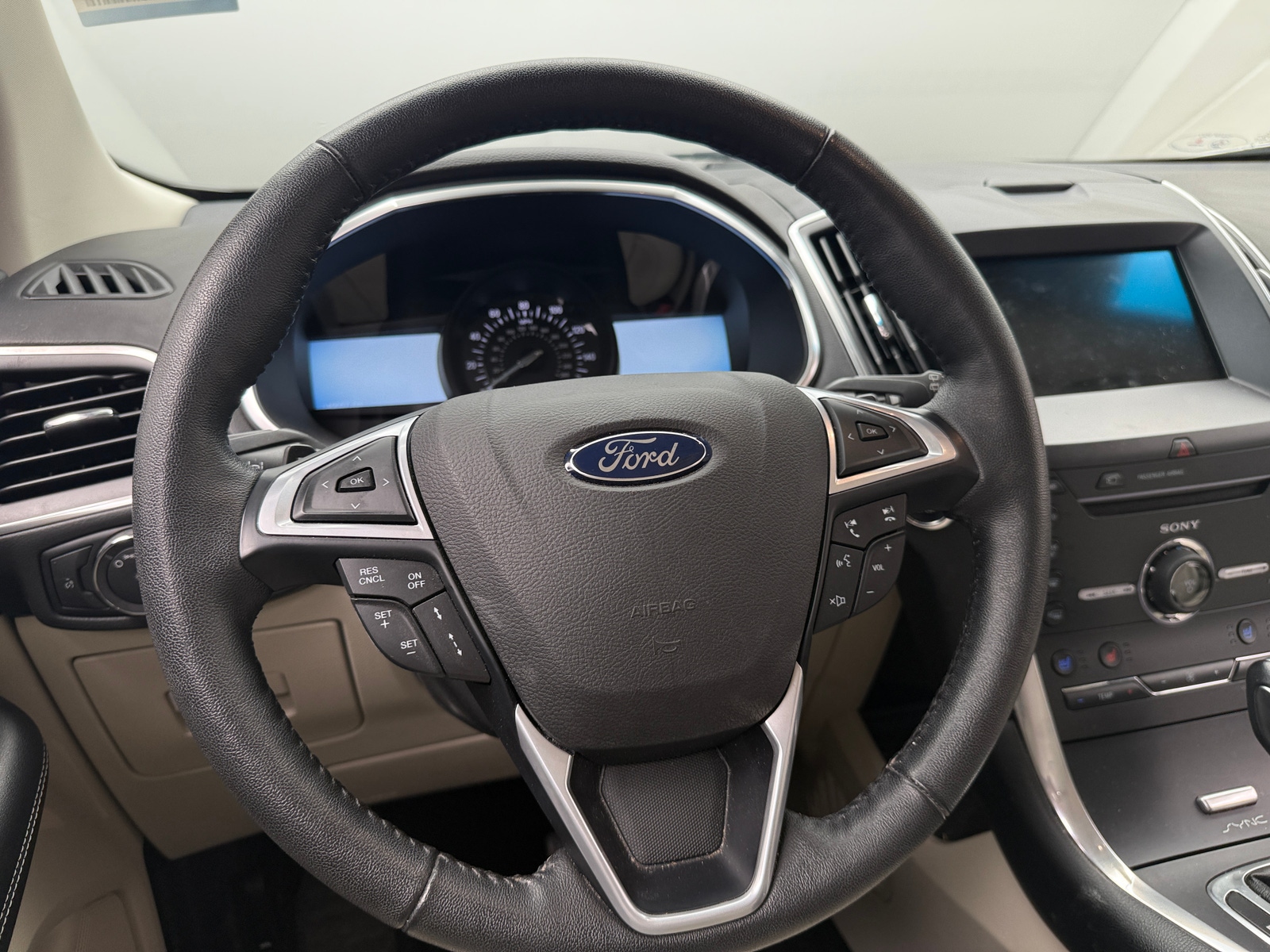 Thumbnail: 2016 Ford Edge - 4