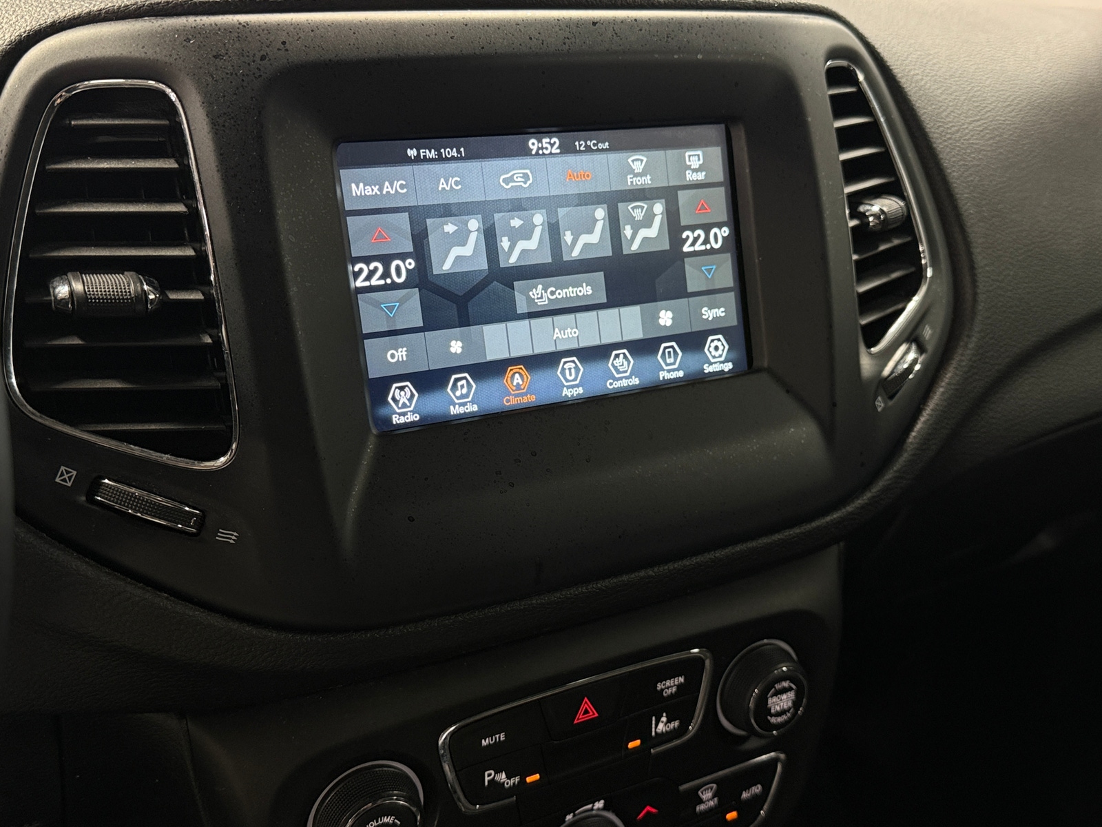 Thumbnail: 2021 Jeep Compass - 4