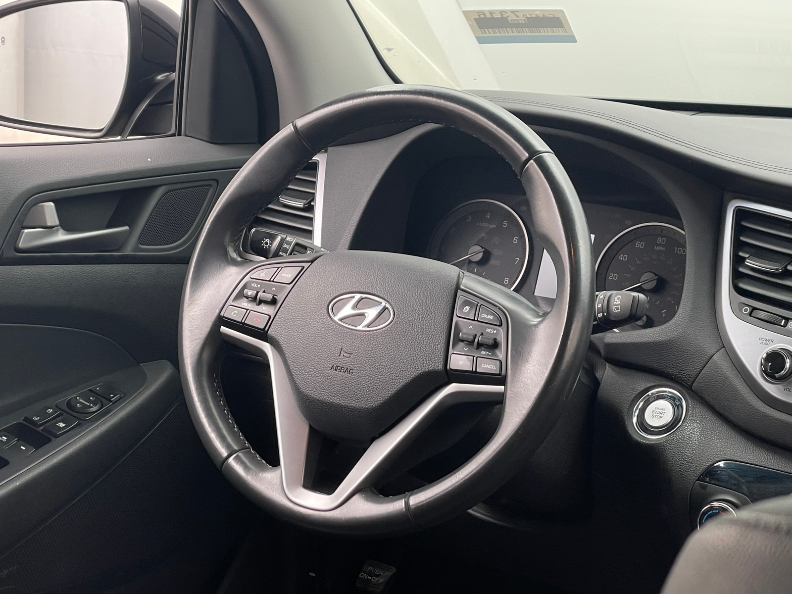 Thumbnail: 2017 Hyundai Tucson - 4