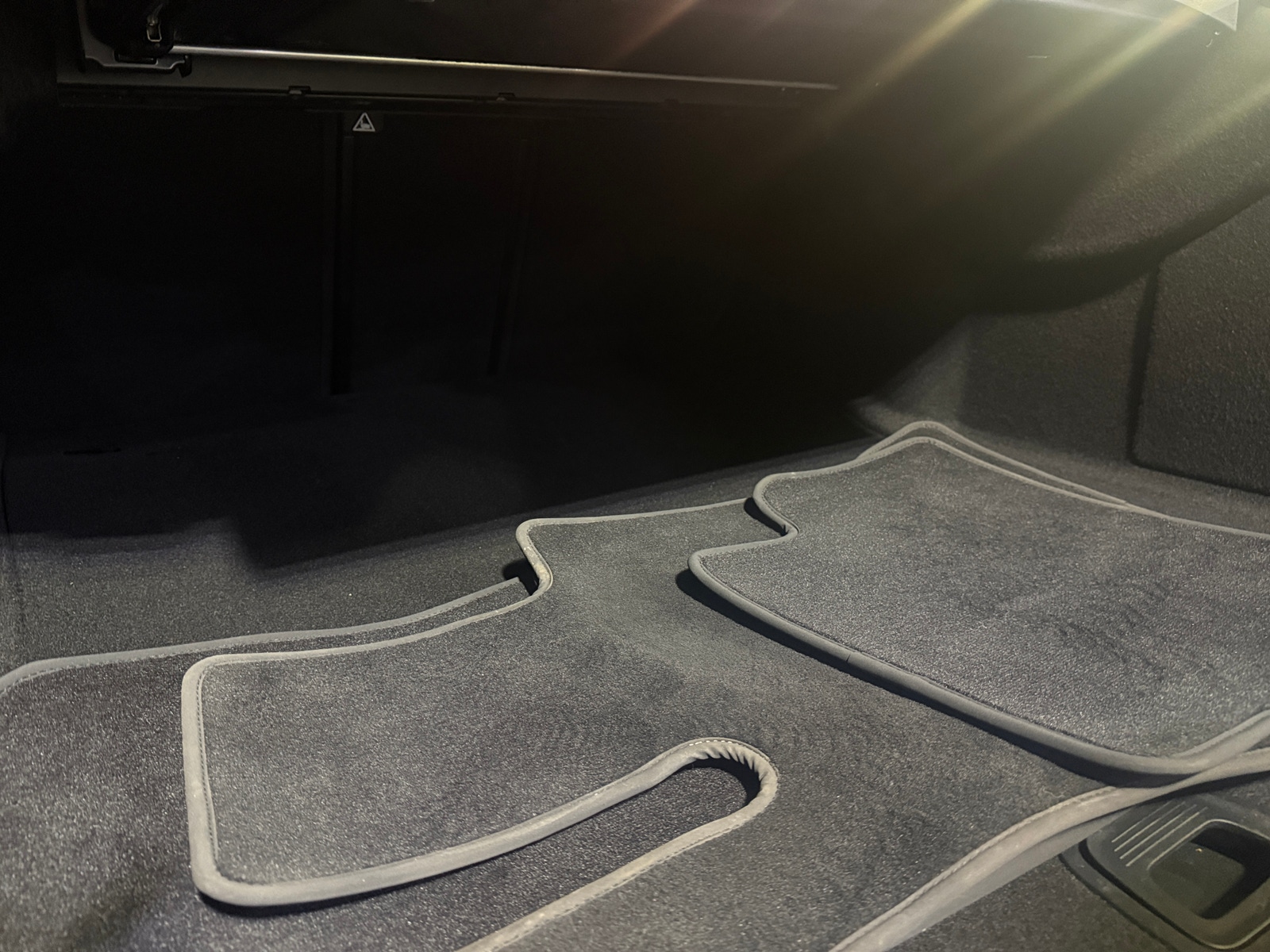 Thumbnail: 2021 Mercedes-Benz E-Class - 6