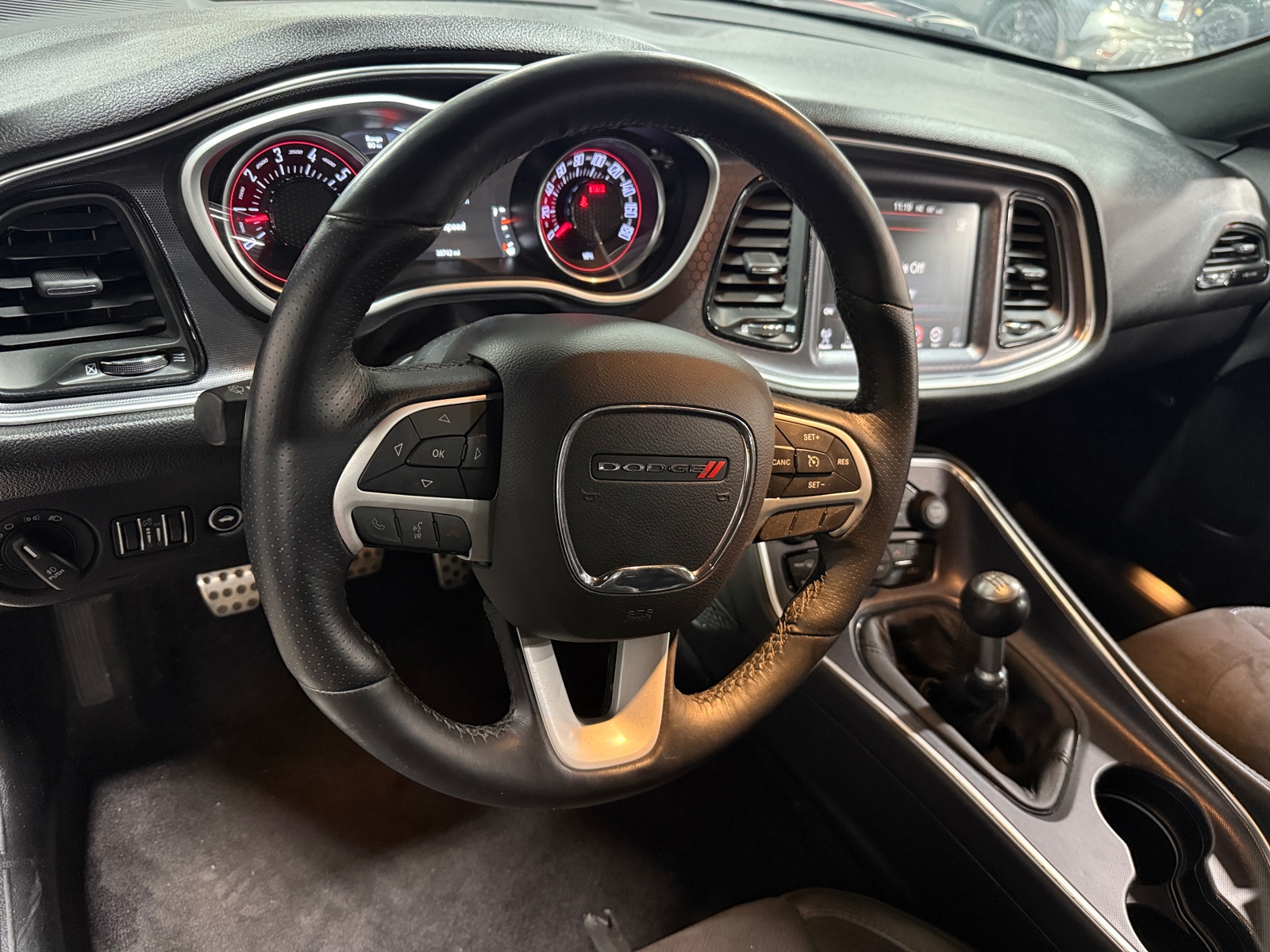 Thumbnail: 2016 Dodge Challenger - 3