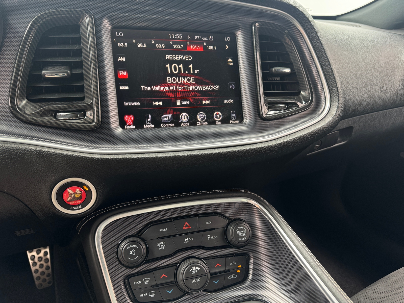 Thumbnail: 2016 Dodge Challenger - 2