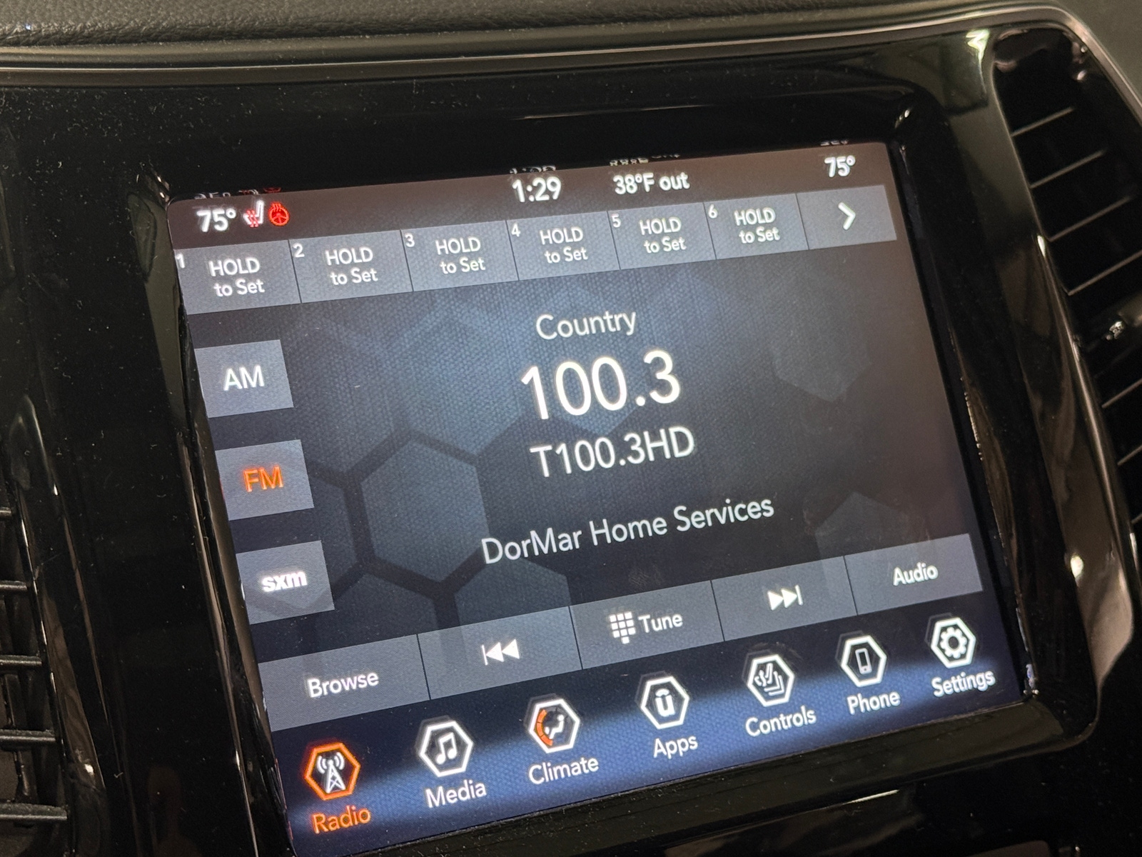 Thumbnail: 2022 Jeep Cherokee - 3