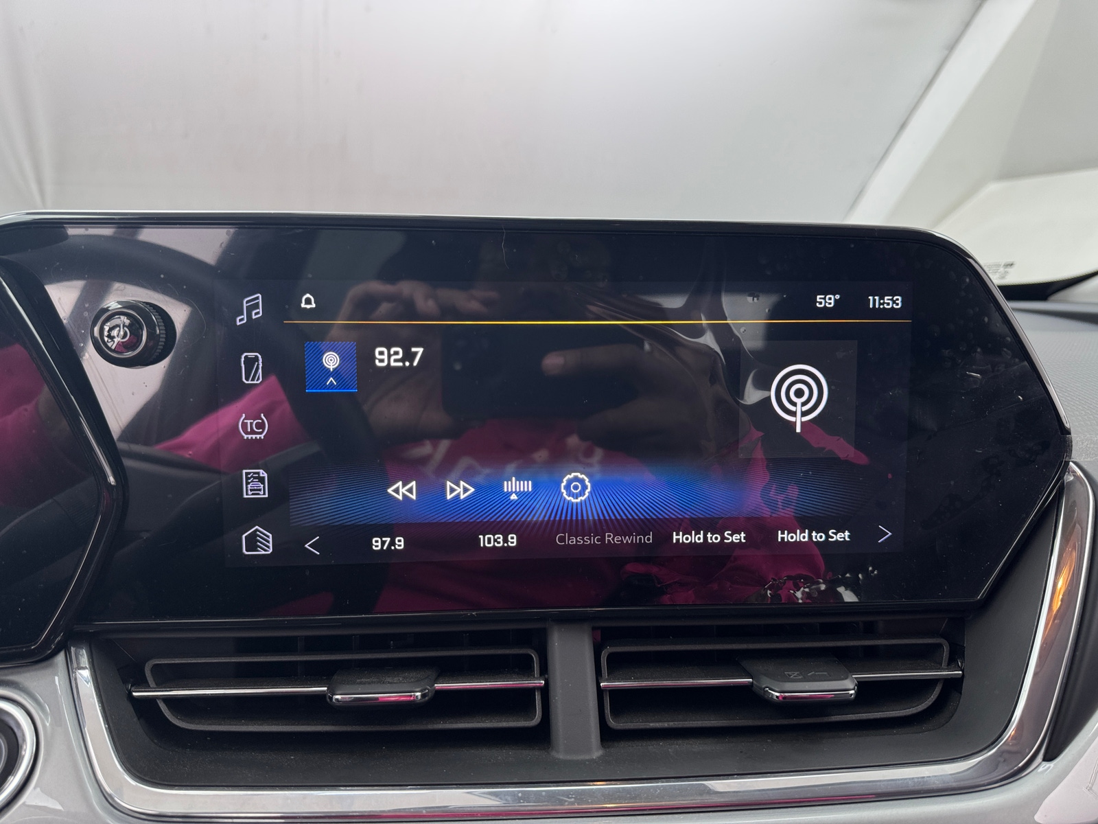 Thumbnail: 2025 Chevrolet Trax - 4