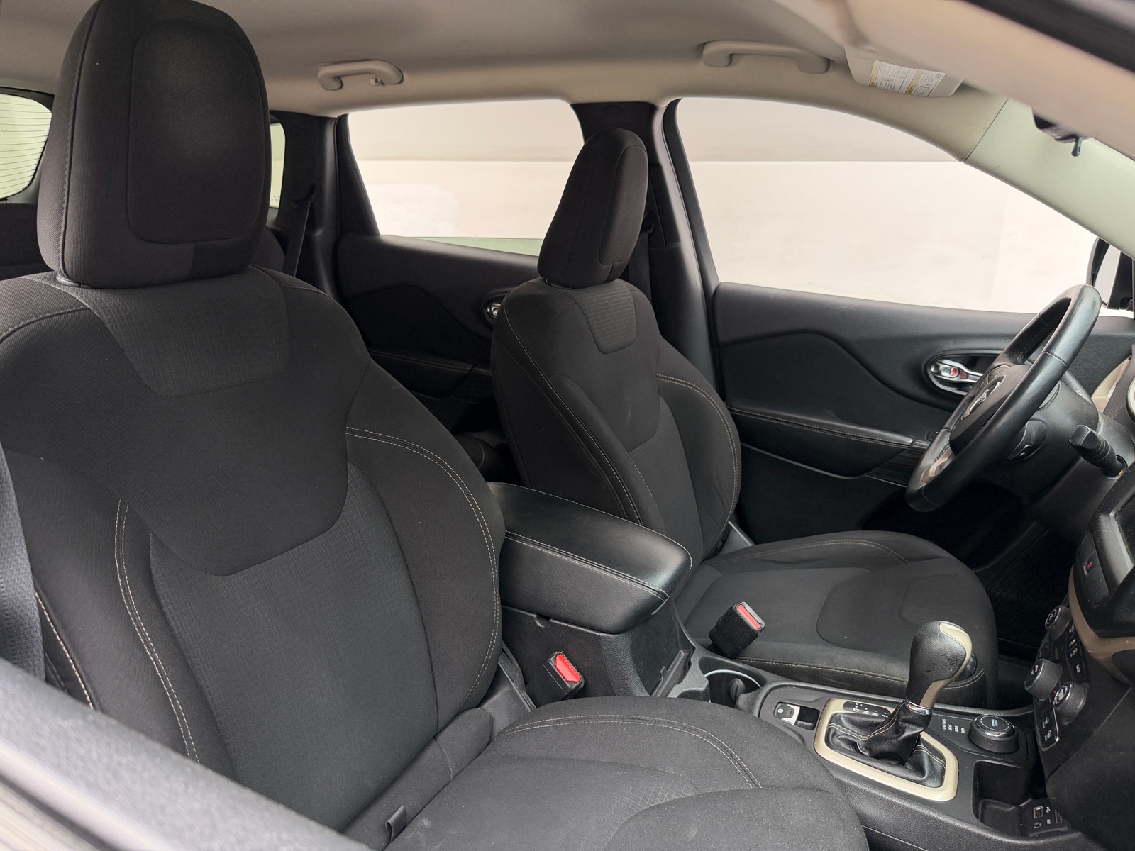 Thumbnail: 2015 Jeep Cherokee - 2