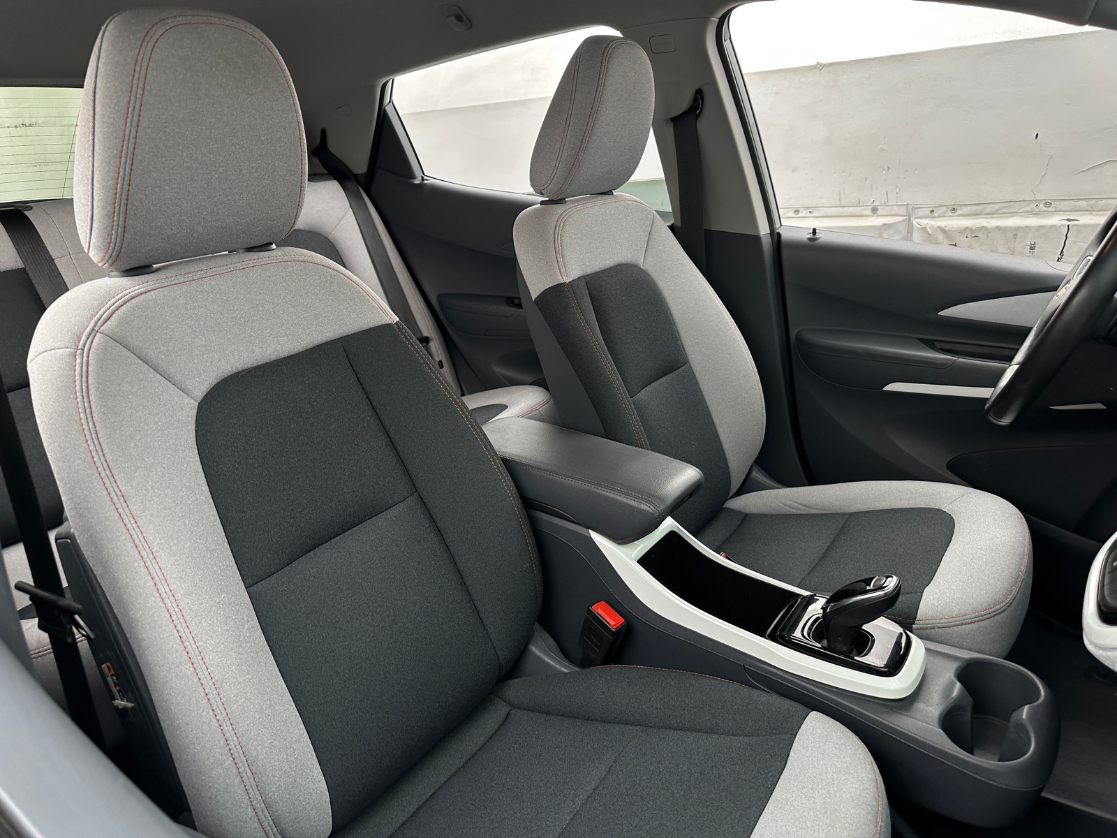 Thumbnail: 2020 Chevrolet Bolt EV - 2