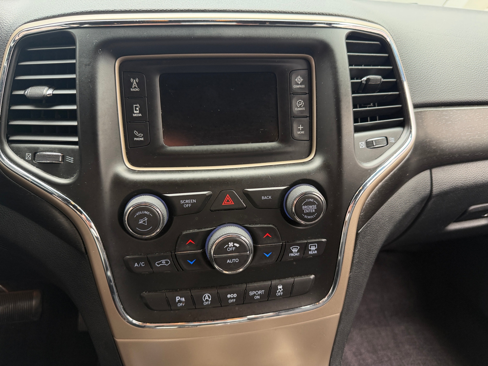 Thumbnail: 2017 Jeep Grand Cherokee - 4