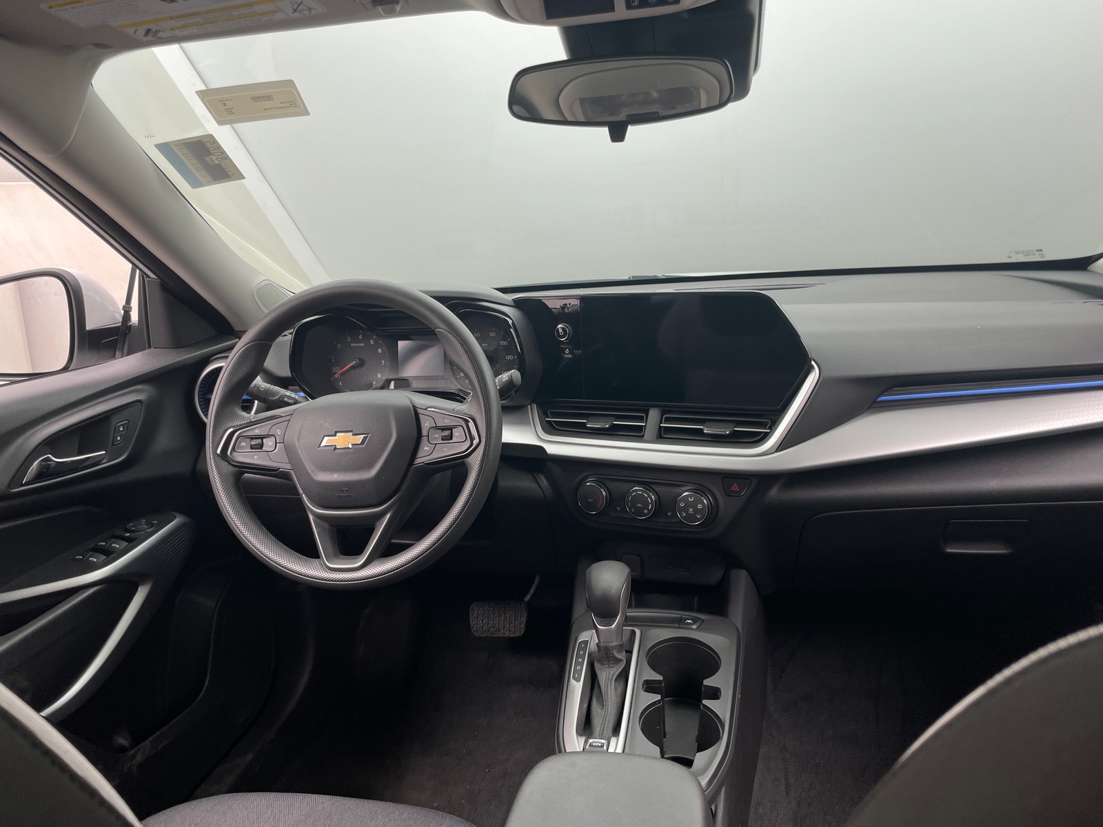Thumbnail: 2024 Chevrolet Trax - 3