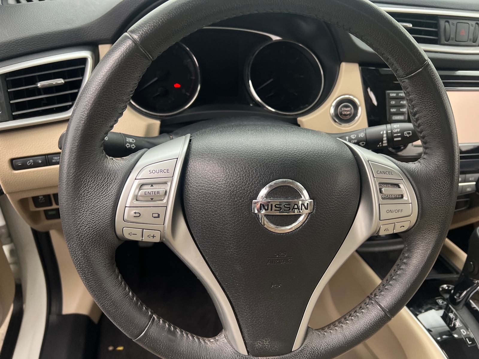 Thumbnail: 2016 Nissan Rogue - 4