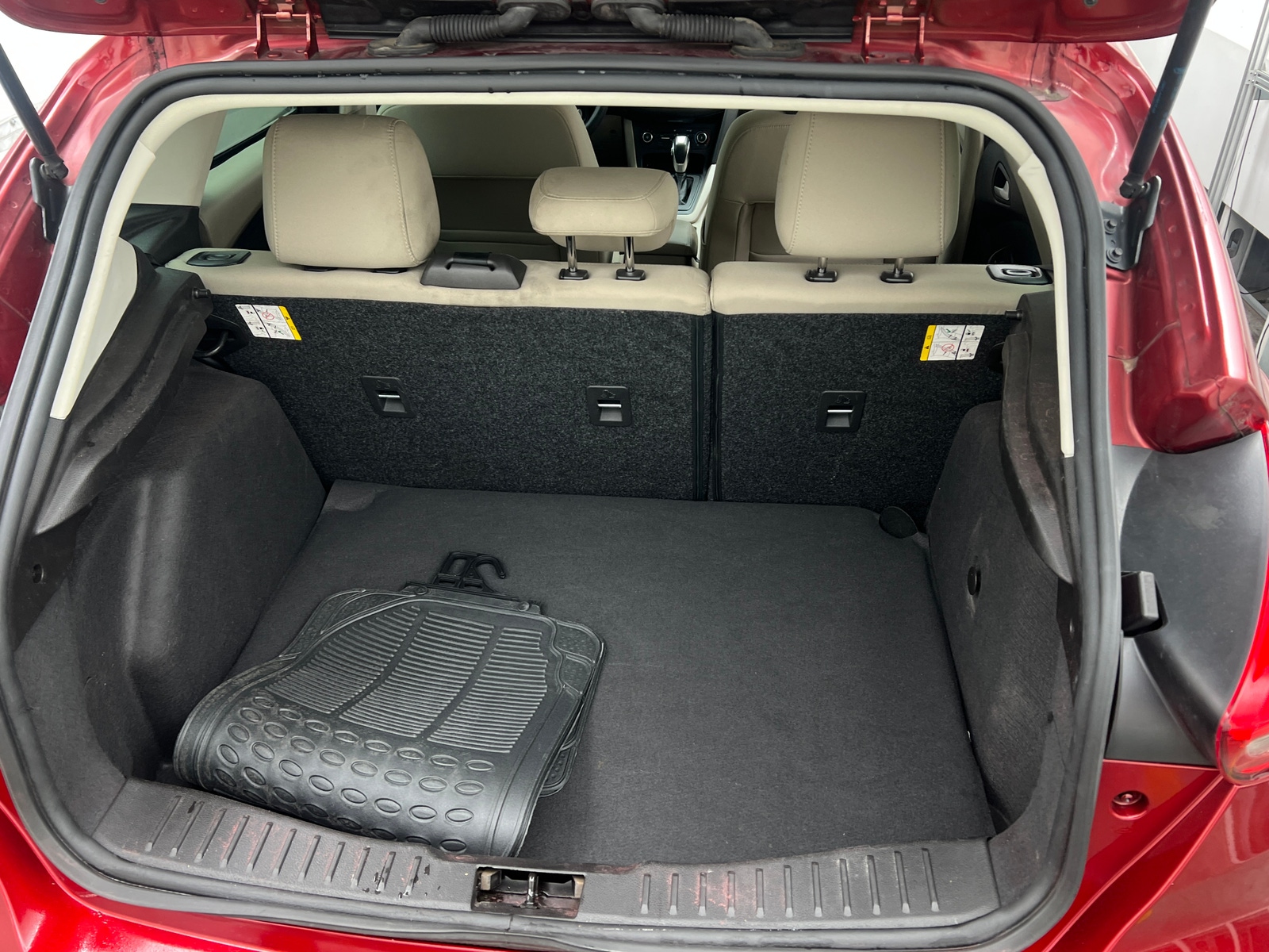 Thumbnail: 2016 Ford Focus - 7