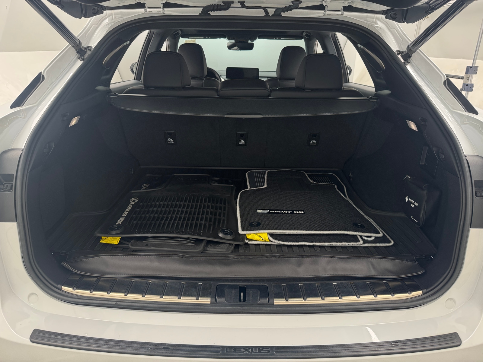 Thumbnail: 2020 Lexus RX - 6