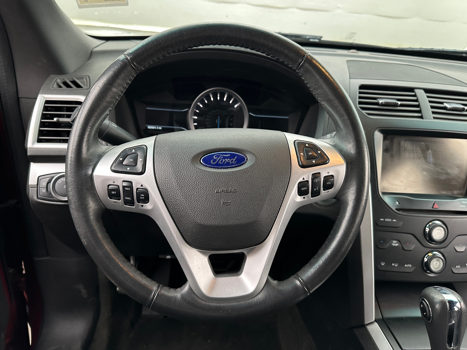 Thumbnail: 2015 Ford Explorer - 5