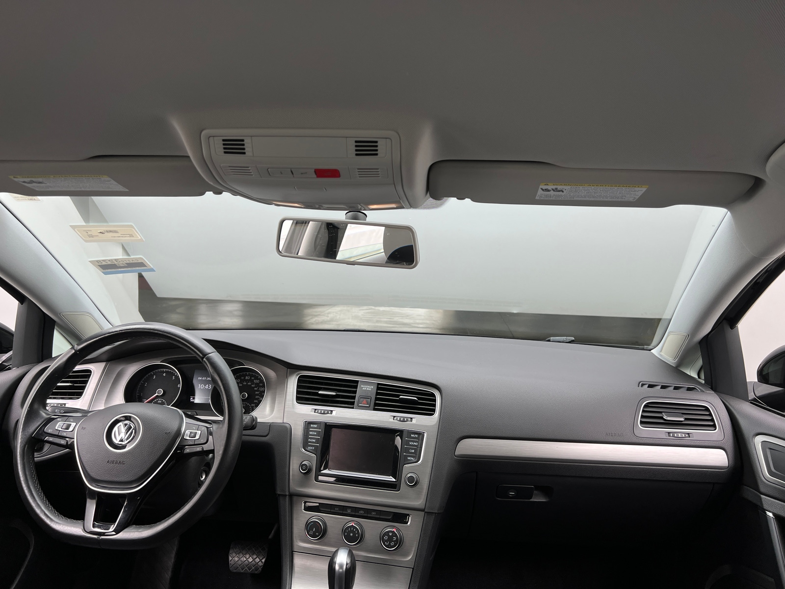 Thumbnail: 2015 Volkswagen Golf - 2