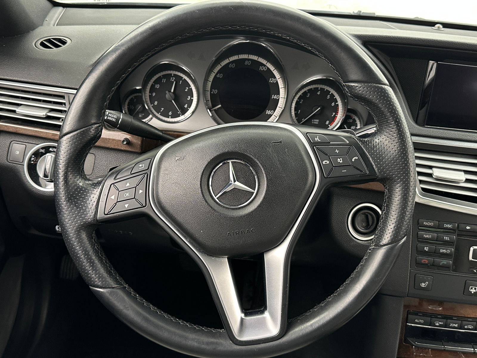 Thumbnail: 2013 Mercedes-Benz E-Class - 4