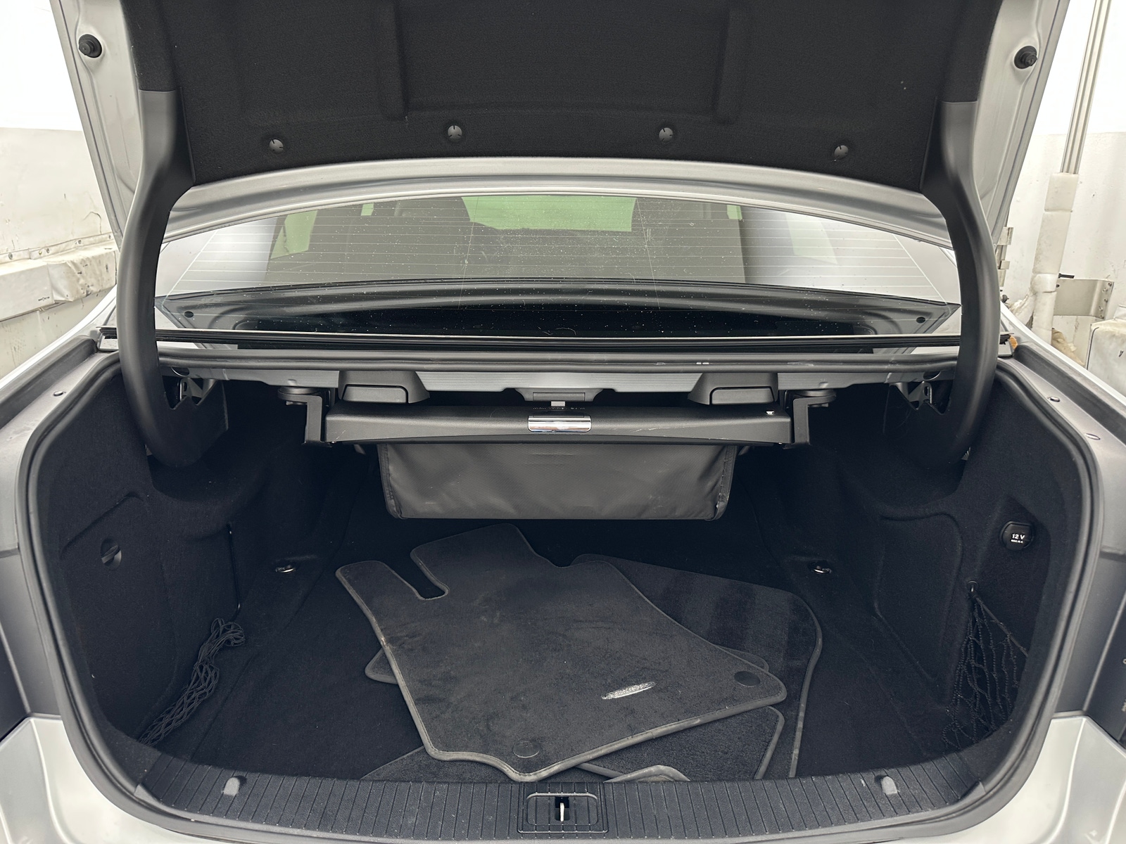 Thumbnail: 2013 Mercedes-Benz E-Class - 6