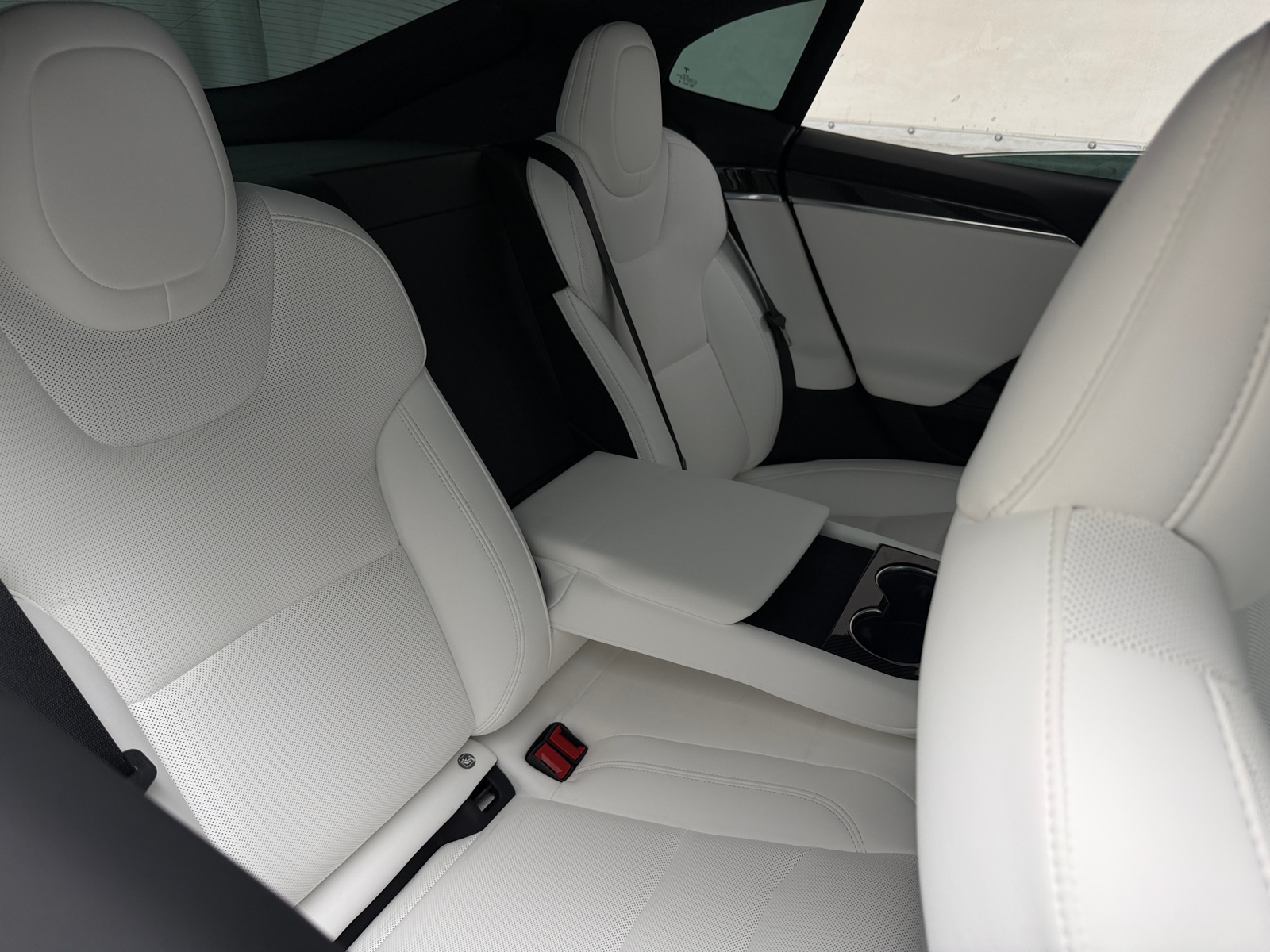 Thumbnail: 2023 Tesla Model S - 5