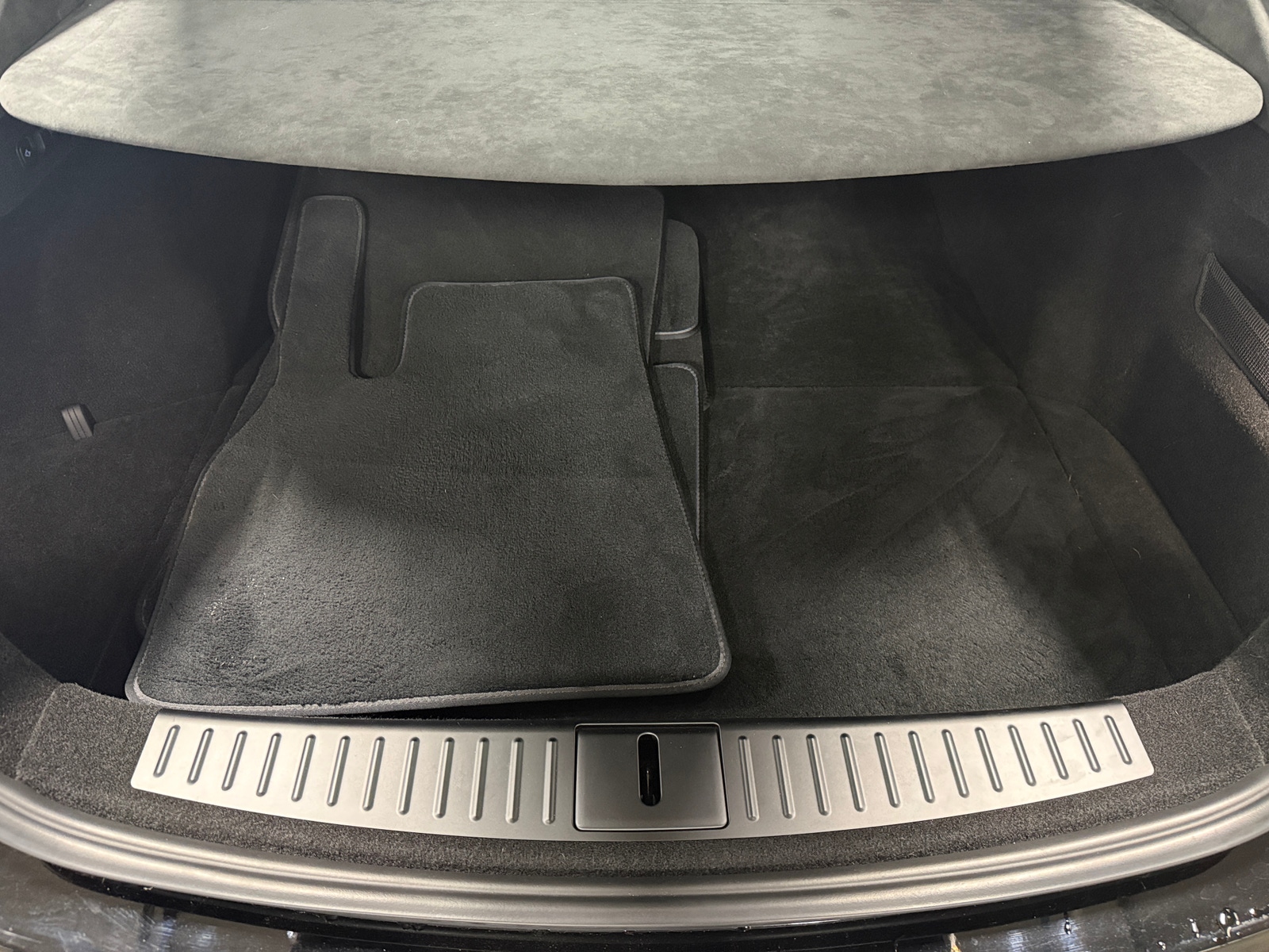 Thumbnail: 2023 Tesla Model S - 6