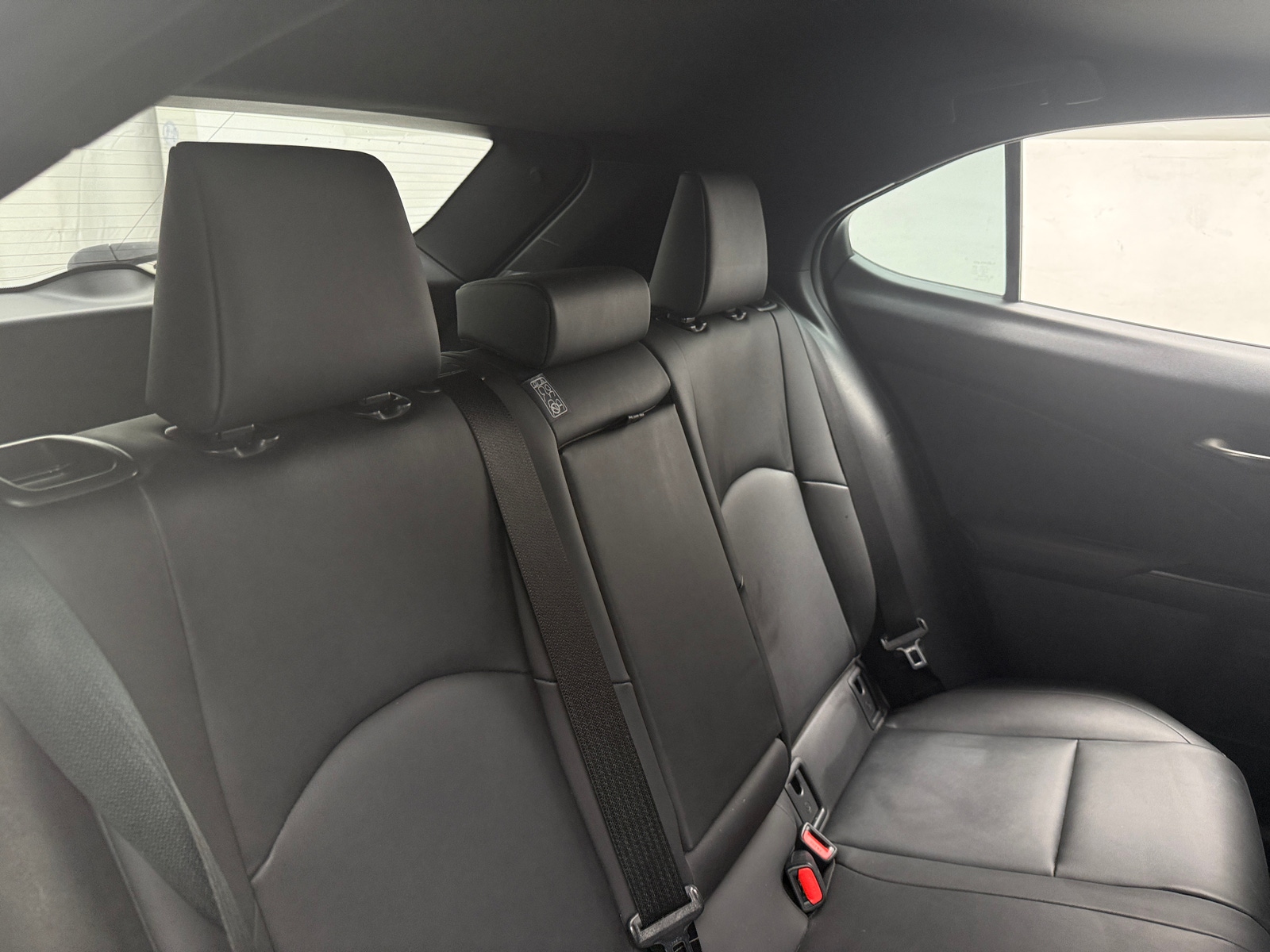 Thumbnail: 2020 Lexus UX - 5