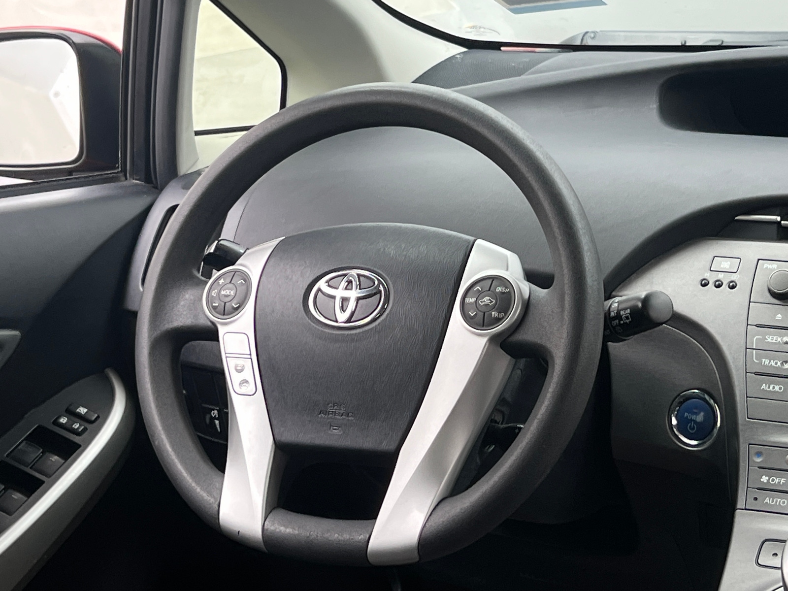 Thumbnail: 2014 Toyota Prius - 4