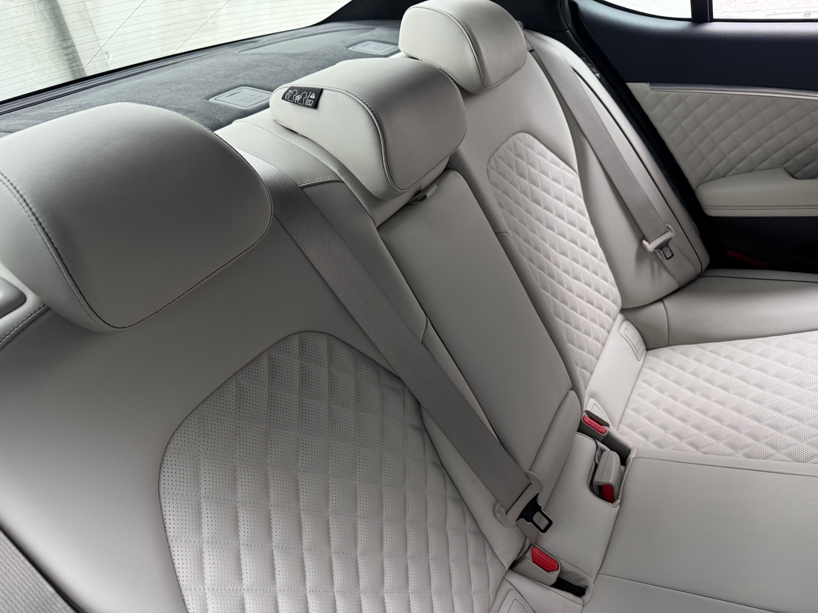 Thumbnail: 2024 Genesis G70 - 6