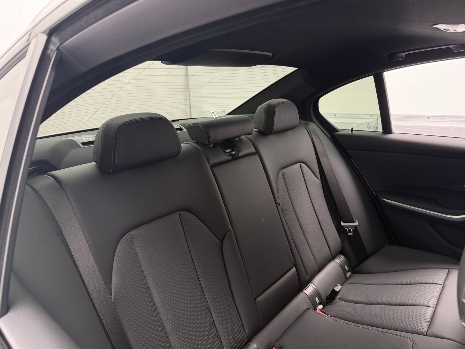 Thumbnail: 2025 BMW 3 Series - 5