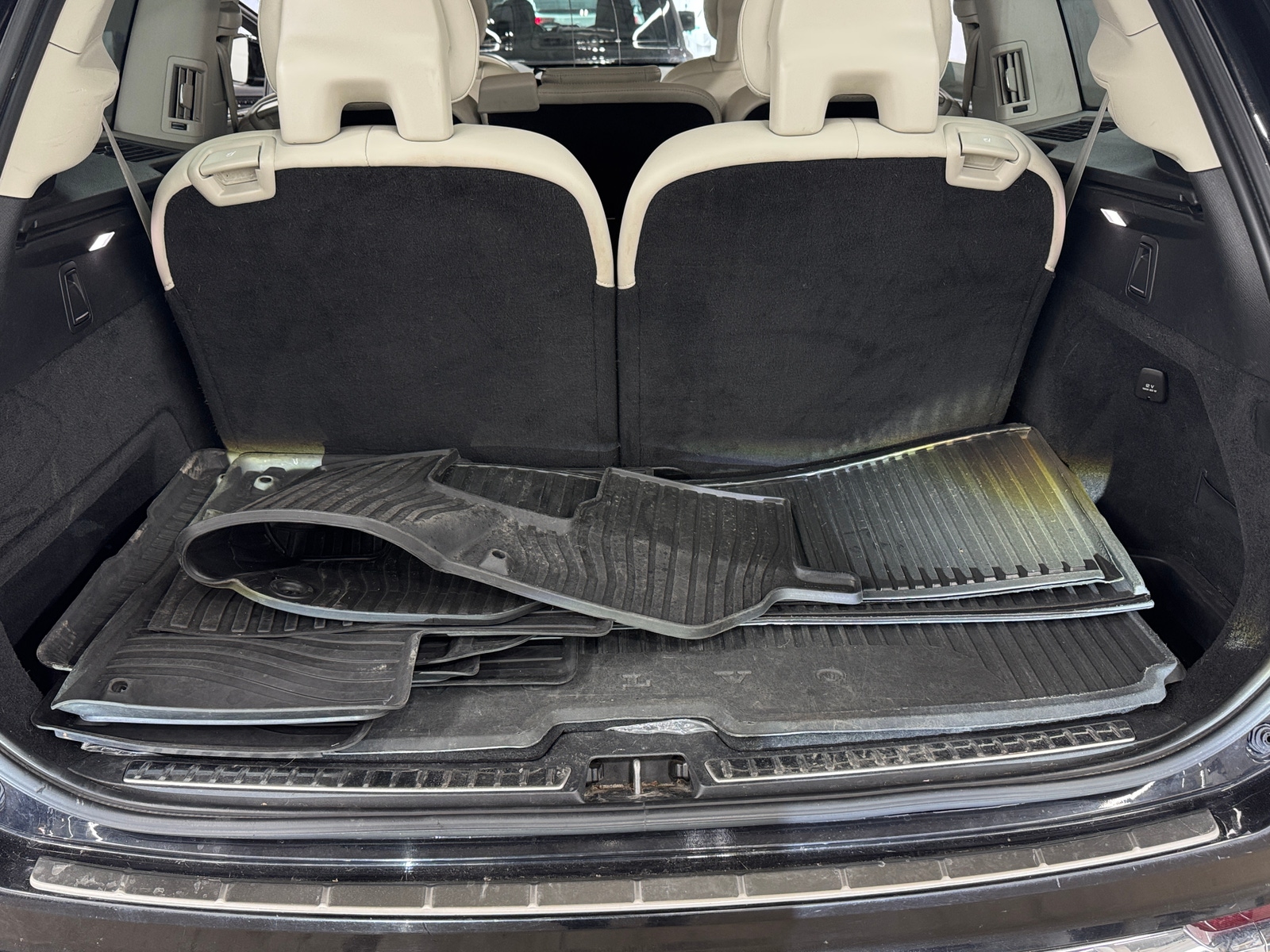 Thumbnail: 2022 Volvo XC90 - 6